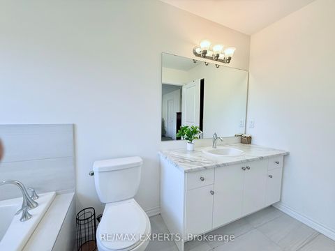 Photo 18 at 2229 Grainger Loop, Rural Innisfil, Innisfil