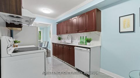 Photo 7 at 57 - 401 Sewells Road, Rouge E11, Toronto