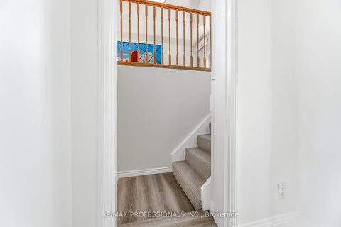 Photo 16 at 15 Twenty-Seventh Street, Long Branch, Toronto