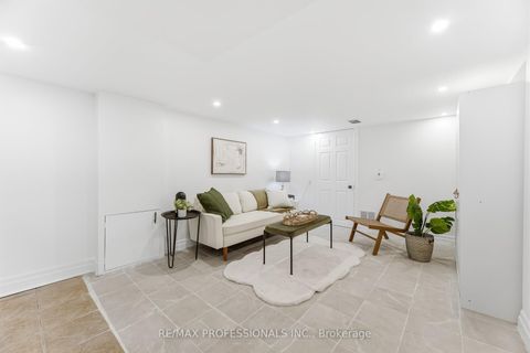 Photo 31 at 15 Twenty-Seventh Street, Long Branch, Toronto