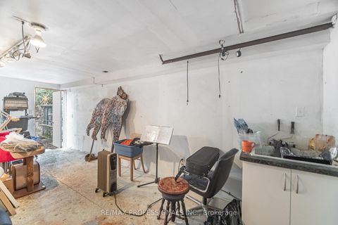 Photo 41 at 15 Twenty-Seventh Street, Long Branch, Toronto