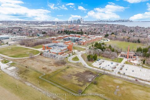 Photo 44 at 15 Twenty-Seventh Street, Long Branch, Toronto