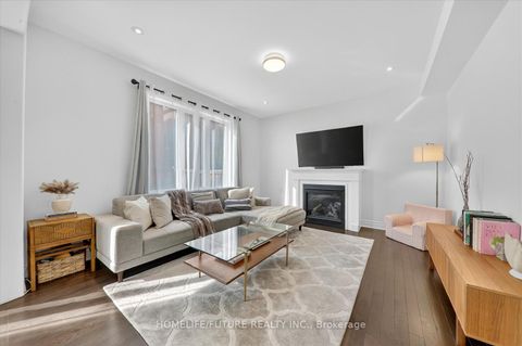 Photo 9 at 1016 Poppy Lane, Wyndham, Newmarket