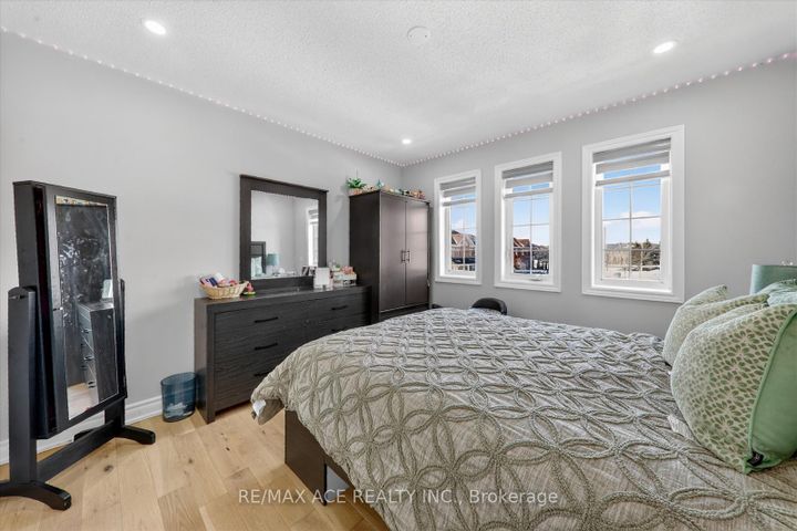 Photo 23 at 9 Invitational Road, Bram East, Brampton