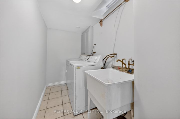 Photo 40 at 9 Invitational Road, Bram East, Brampton