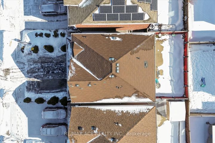 Photo 43 at 9 Invitational Road, Bram East, Brampton