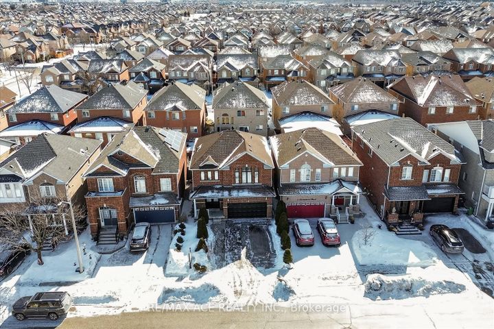 Photo 49 at 9 Invitational Road, Bram East, Brampton