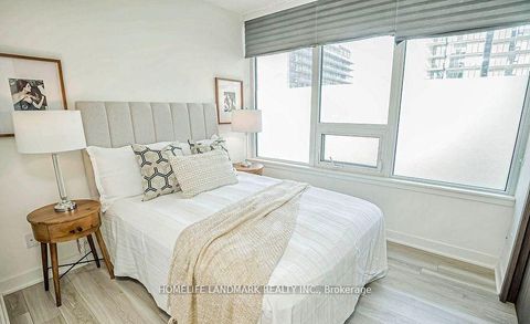 Photo 3 at 605 - 19 Bathurst Street, Waterfront Communities C1, Toronto