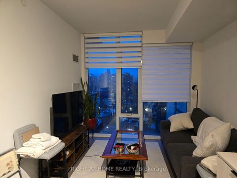 Photo 4 at 914 - 50 Power Street, Moss Park, Toronto