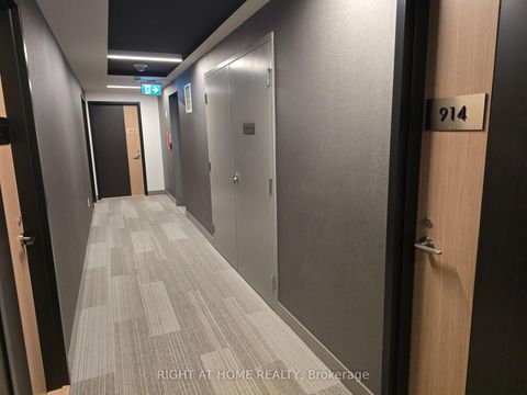 Photo 11 at 914 - 50 Power Street, Moss Park, Toronto