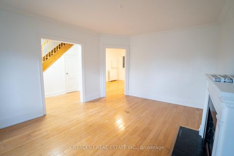 Photo 2 at 520 Prince Edward Drive N, Kingsway South, Toronto