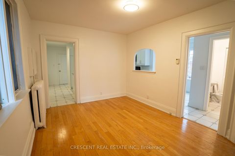 Photo 3 at 520 Prince Edward Drive N, Kingsway South, Toronto