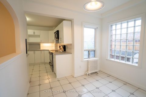 Photo 6 at 520 Prince Edward Drive N, Kingsway South, Toronto