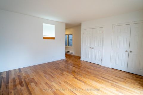 Photo 23 at 520 Prince Edward Drive N, Kingsway South, Toronto