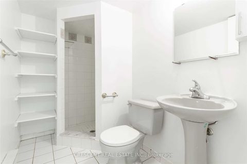 Photo 34 at 520 Prince Edward Drive N, Kingsway South, Toronto