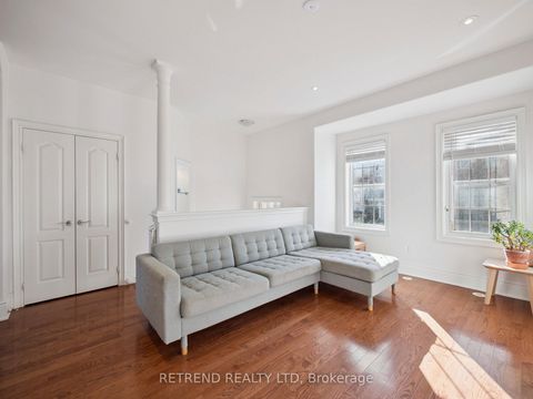 Photo 7 at 26 Golden Spruce Lane, Maple, Vaughan