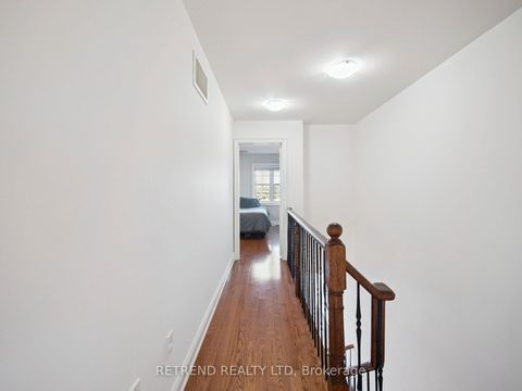 Photo 20 at 26 Golden Spruce Lane, Maple, Vaughan