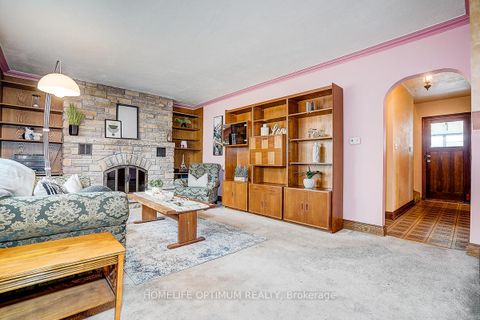 Photo 4 at 16 Ayre Point Road, Cliffcrest, Toronto