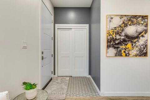 Photo 3 at 20 Rochdale Avenue, Belgravia, Toronto
