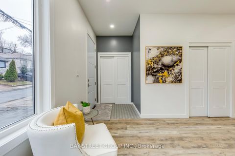 Photo 5 at 20 Rochdale Avenue, Belgravia, Toronto