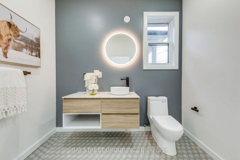 Photo 19 at 20 Rochdale Avenue, Belgravia, Toronto