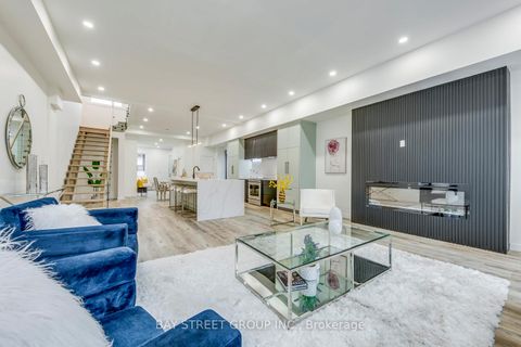 Photo 22 at 20 Rochdale Avenue, Belgravia, Toronto