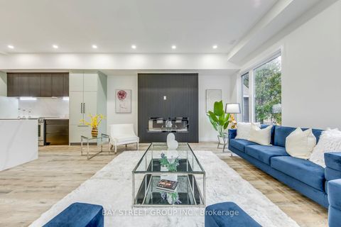 Photo 24 at 20 Rochdale Avenue, Belgravia, Toronto