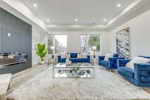 Photo 27 at 20 Rochdale Avenue, Belgravia, Toronto