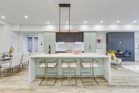 Photo 28 at 20 Rochdale Avenue, Belgravia, Toronto