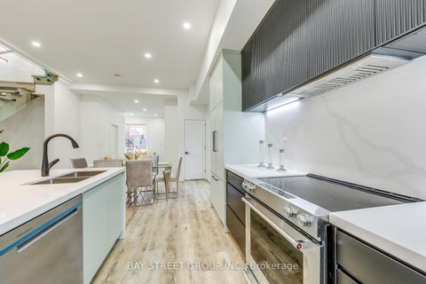 Photo 32 at 20 Rochdale Avenue, Belgravia, Toronto