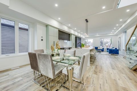 Photo 36 at 20 Rochdale Avenue, Belgravia, Toronto