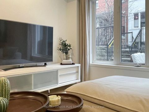 Photo 13 at 29 Florence Wyle Lane, South Riverdale, Toronto