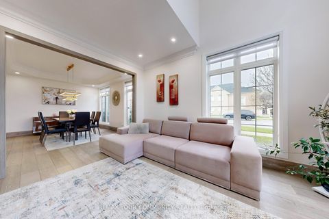 Photo 7 at 1 Princess Isabella Court, Patterson, Vaughan