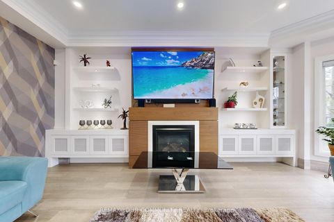 Photo 12 at 1 Princess Isabella Court, Patterson, Vaughan