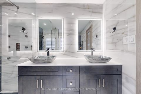 Photo 31 at 1 Princess Isabella Court, Patterson, Vaughan