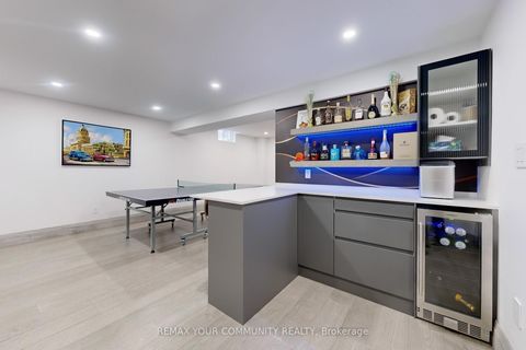 Photo 43 at 1 Princess Isabella Court, Patterson, Vaughan