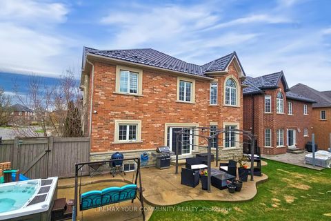 Photo 47 at 1 Princess Isabella Court, Patterson, Vaughan