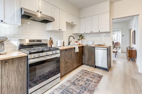 Photo 11 at 31 Myrtle Avenue, South Riverdale, Toronto