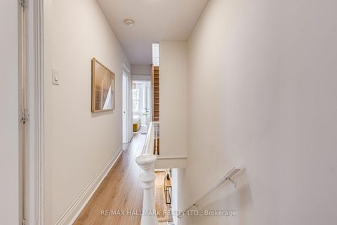 Photo 12 at 31 Myrtle Avenue, South Riverdale, Toronto
