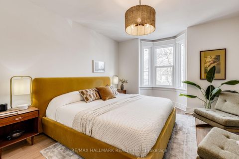 Photo 13 at 31 Myrtle Avenue, South Riverdale, Toronto