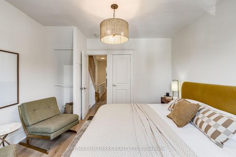 Photo 14 at 31 Myrtle Avenue, South Riverdale, Toronto