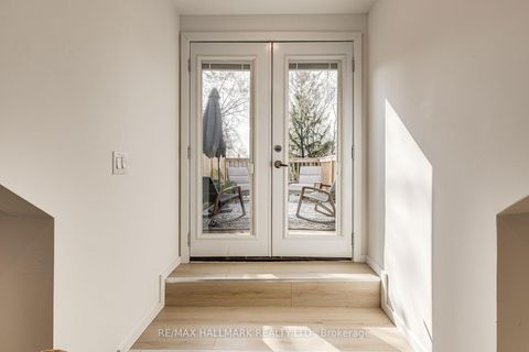 Photo 20 at 31 Myrtle Avenue, South Riverdale, Toronto