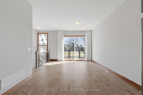 Photo 2 at 28A Twenty First Street, Long Branch, Toronto