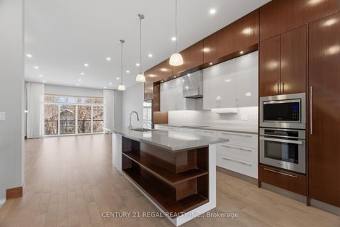 Photo 6 at 28A Twenty First Street, Long Branch, Toronto