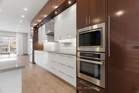 Photo 7 at 28A Twenty First Street, Long Branch, Toronto