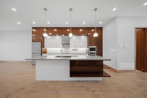 Photo 10 at 28A Twenty First Street, Long Branch, Toronto