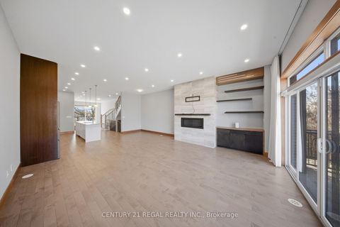 Photo 13 at 28A Twenty First Street, Long Branch, Toronto