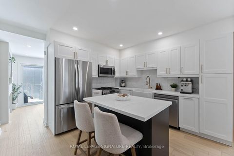 Photo 11 at 530 Lauder Avenue, Oakwood Village, Toronto