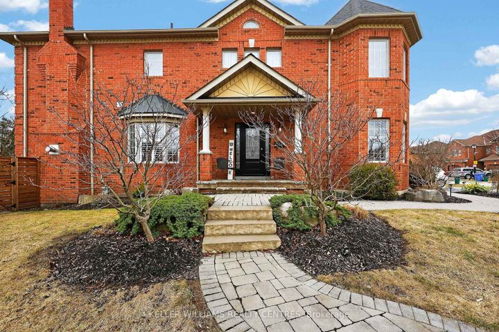 Photo 3 at 577 Osler Court, Summerhill Estates, Newmarket