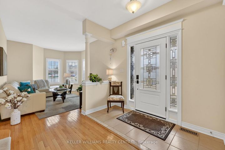 Photo 6 at 577 Osler Court, Summerhill Estates, Newmarket